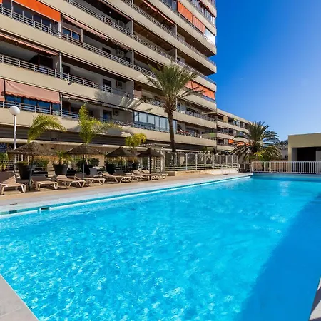 La Nogalera, Piscina, Playa Y Ocio