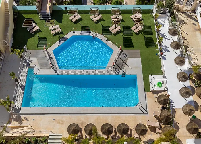 La Nogalera, Piscina, Playa Y Ocio * Torremolinos